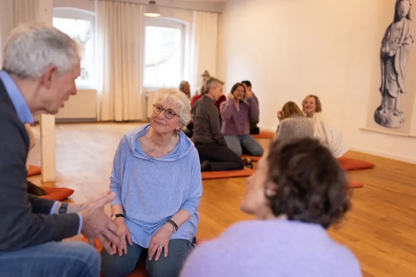 Menschen die sich beraten lassen
